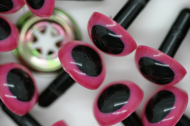 (image for) 10.5 Pink Cry Eye 50p