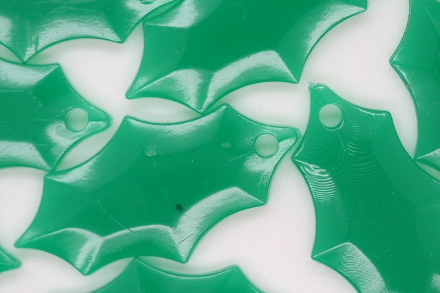 Acrylic Leaf Beads 250grams