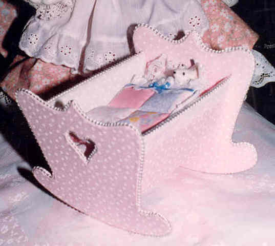 (image for) Little Sweet Heart Cradle