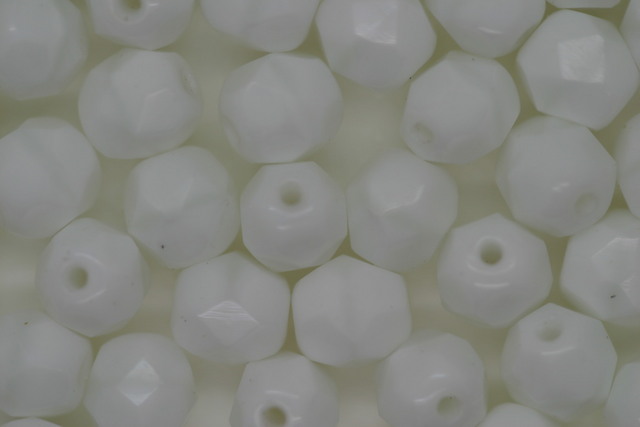 (image for) 6mm Faceted Beads Chalk White 100g