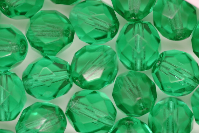 (image for) 8mm Faceted Beads Green 10 grams