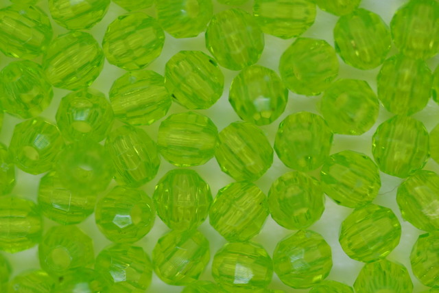 (image for) 4mm Facet Tr Dk Avocado 100g