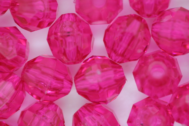 (image for) 8mm Facet Tr Fuchsia 250g