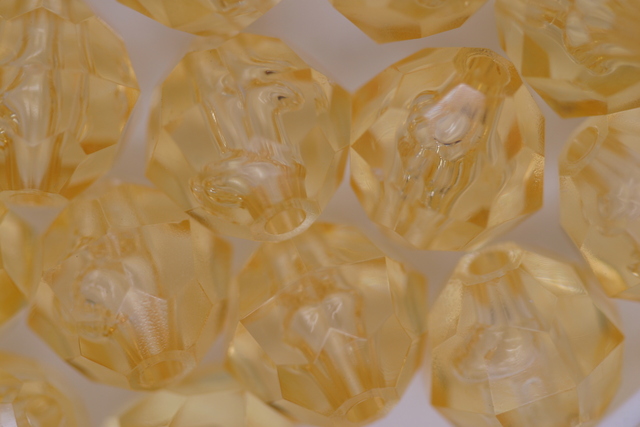 (image for) 12mm Facet Champagne 250g