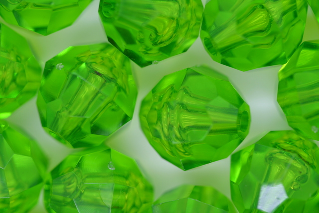 (image for) 12mm Facet Dk Avocado 250g